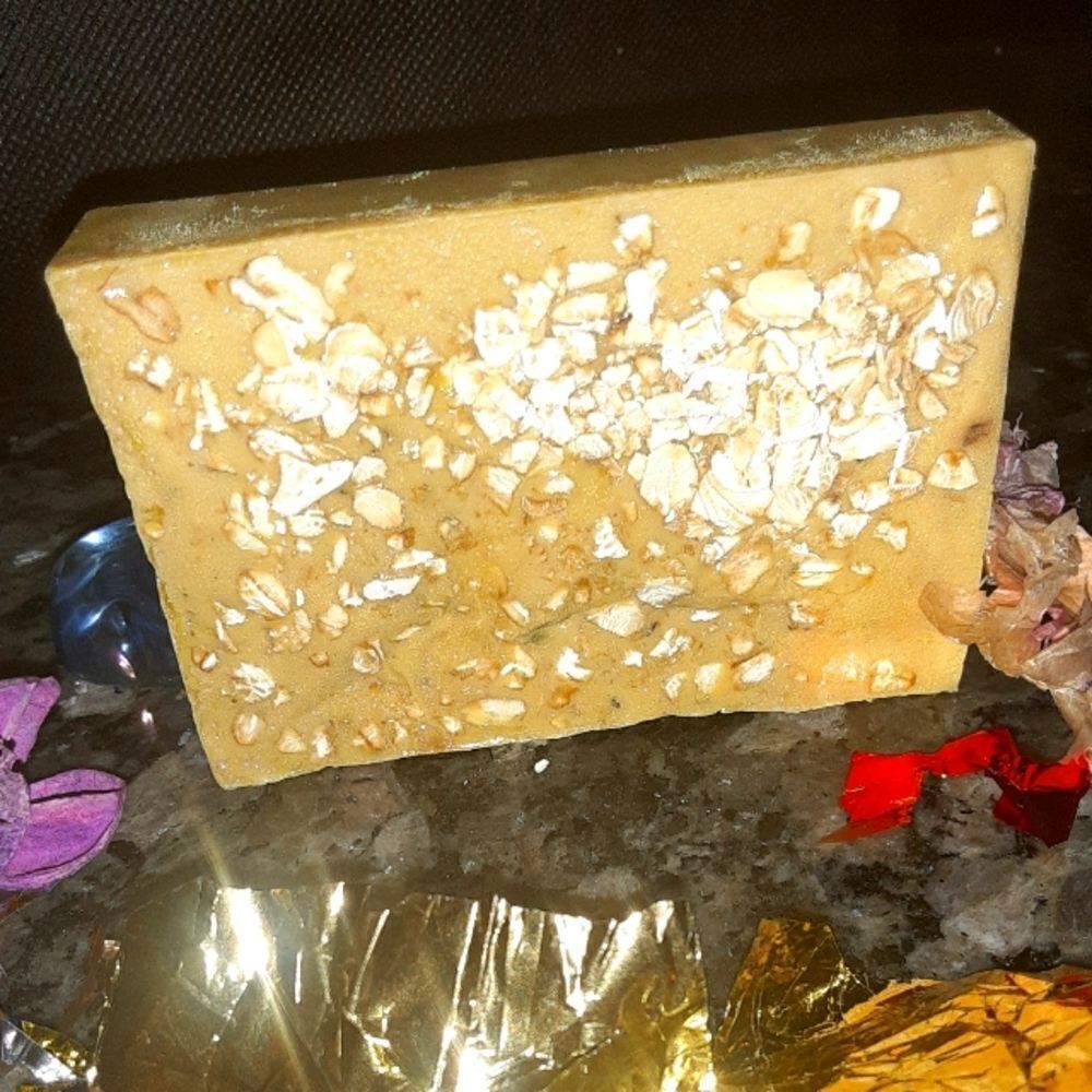 𝅺Hand CRAFTED organic Hibiscus Crimson Oatmeal Soap